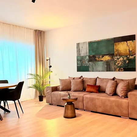 Premium Near Radisson - Modern & Stylish شقة بوخارست