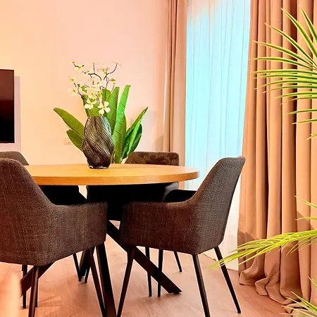 Premium Near Radisson - Modern & Stylish
