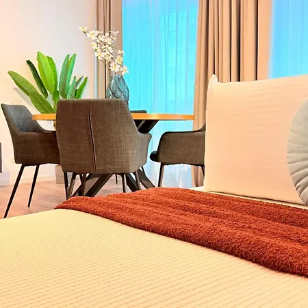 شقة Premium Near Radisson - Modern & Stylish *
