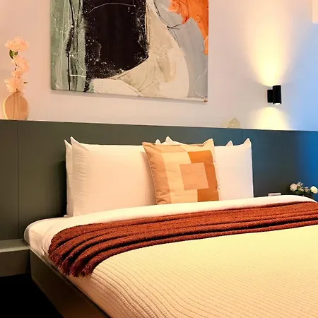 Premium Near Radisson - Modern & Stylish شقة