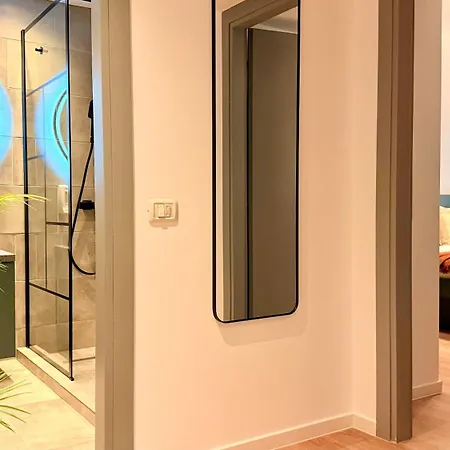 شقة Premium Near Radisson - Modern & Stylish *