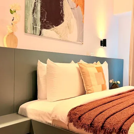 Premium Near Radisson - Modern & Stylish شقة *
