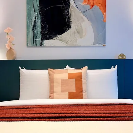 شقة Premium Near Radisson - Modern & Stylish *