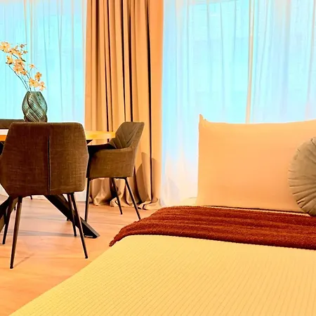 Premium Near Radisson - Modern & Stylish