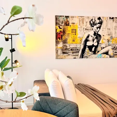 شقة Premium Near Radisson - Modern & Stylish *