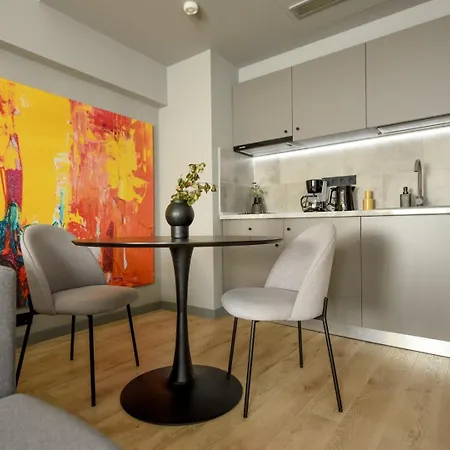 Premium Near Radisson - Modern & Stylish شقة *