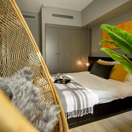 Premium Near Radisson - Modern & Stylish